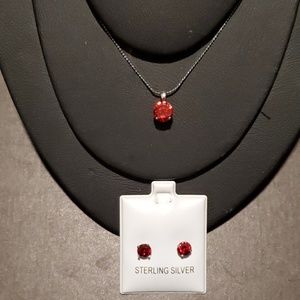 Red pendant and studs